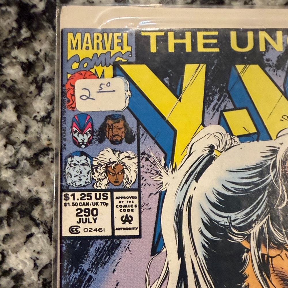 Marvel X-Men Comic with Yellow and Blue Logo - Picture 2 of 4